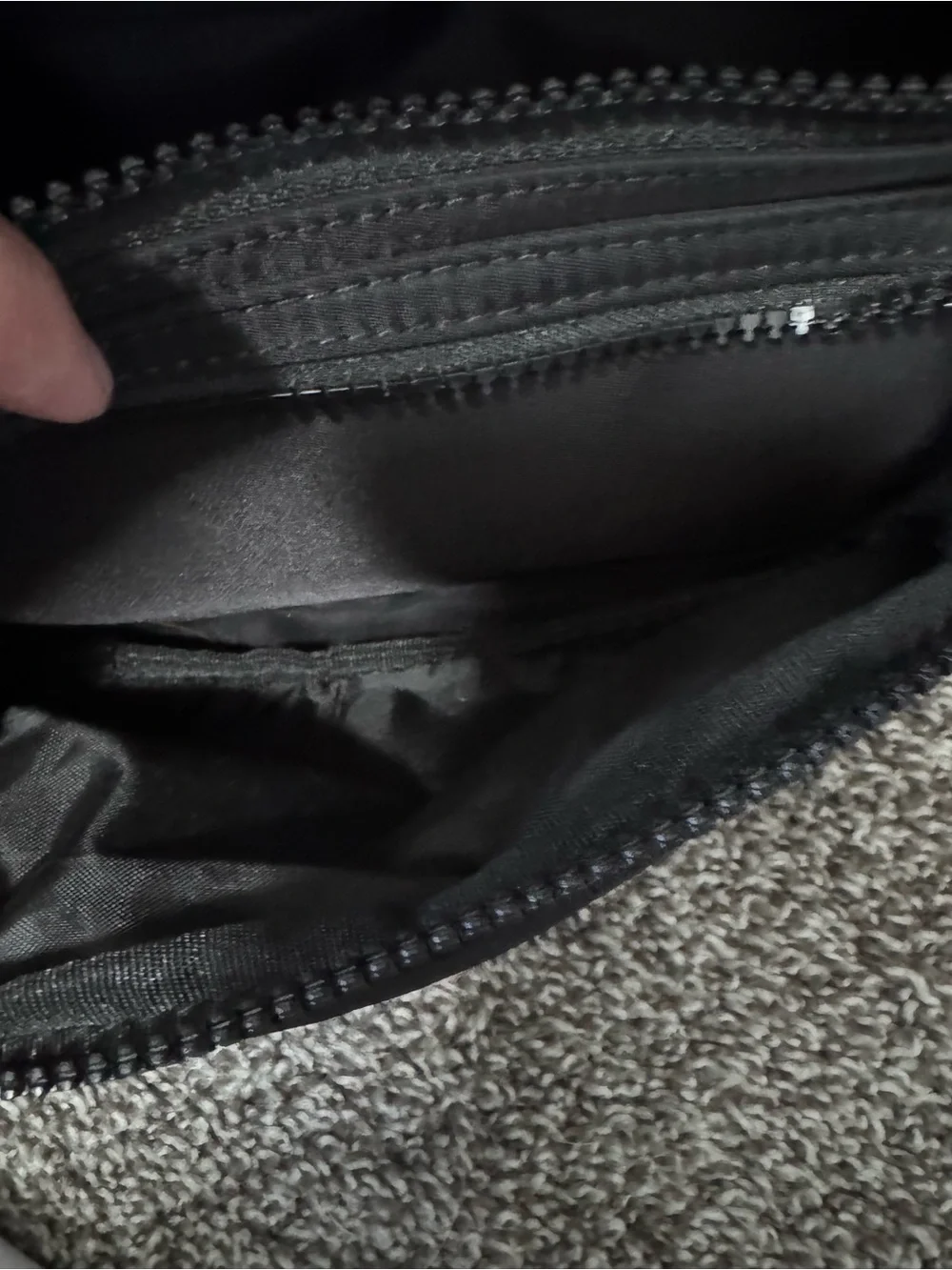 ALO Yoga Black Belt Bag with Zip Pockets